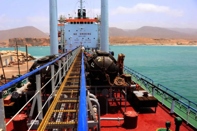 وصول دفعة جديدة من منحة المشتقات النفطية السعودية إلى محافظة المهرة