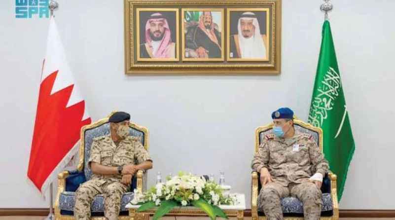 تباحث عسكري بين رئيس «الأركان» ونظيره البحريني
