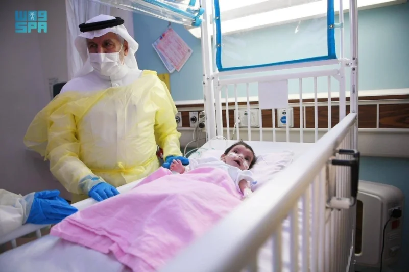 الدكتور الربيعة : حالة الطفلة اليمنية "عائشة" مستقرة
