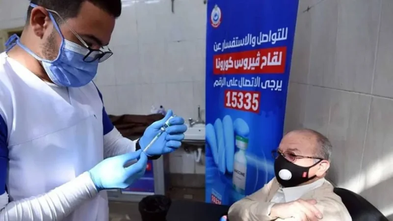 مصر.. اللقاح إلزامي لكل من هم فوق 18 عاما