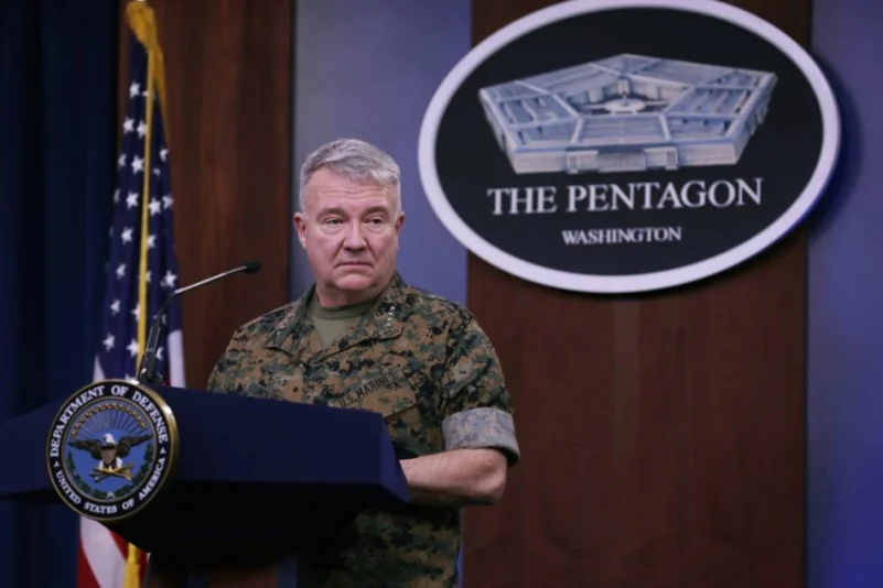 الجنرال ماكنزي: مقتل 12 أمريكياً وإصابة 15 آخرين في الهجوم على مطار كابول