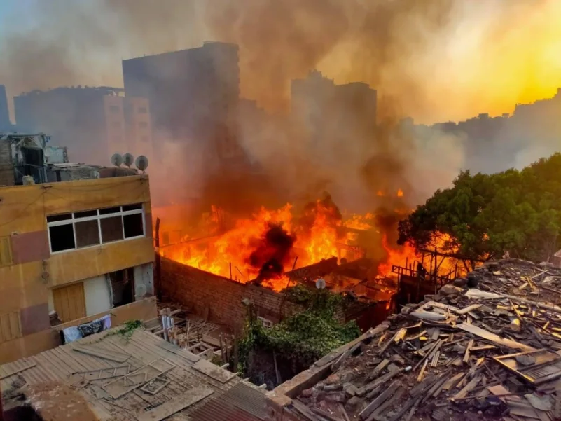 مصر : حريق هائل بمحلات منطقة الشرابية