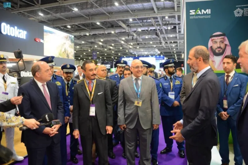 خالد بن بندر يزور الجناح السعودي في معرض معدات الدفاع والأمن الدولي DSEI في لندن