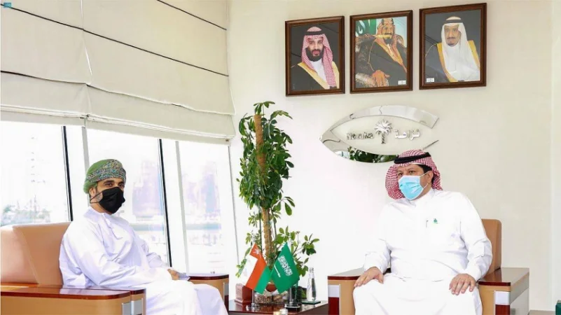 رئيس هيئة الرقابة ومكافحة الفساد يستقبل سفير سلطنة عمان لدى المملكة