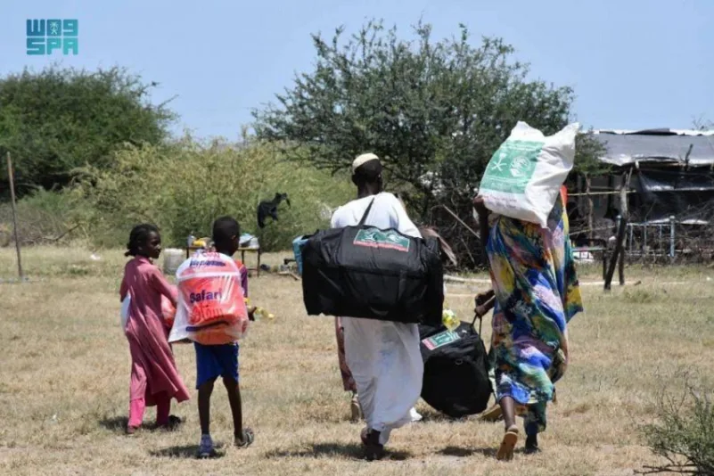 "سلمان للإغاثة" يوزع مساعدات إنسانية للمتضررين من الفيضانات بولاية النيل الأبيض السودانية