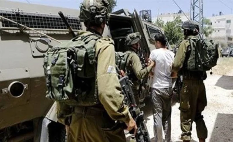 الاحتلال الإسرائيلي يعتقل 19 فلسطينيا
