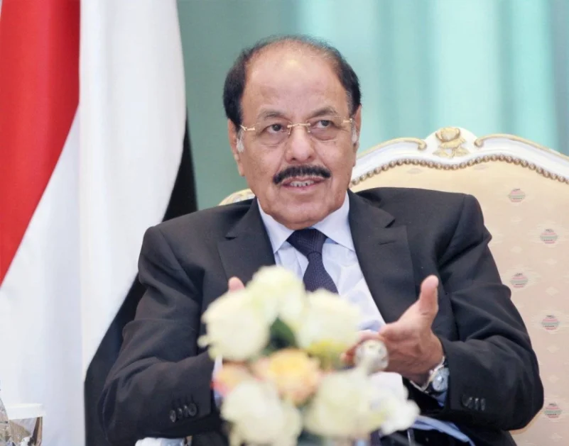 نائب الرئيس اليمني يستنكر استهداف ميليشيا الحوثي للأعيان المدنية في المملكة