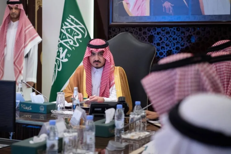 نائب أمير مكة يرأس اجتماعًا لأوقاف جامعة جدة