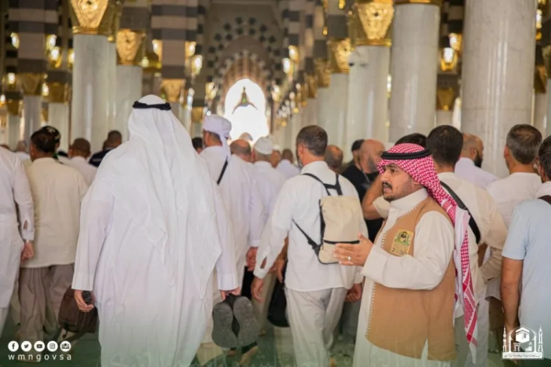 "وكالة التفويج".. جهود يومية لتنظيم حركة ضيوف الرحمن  وزوار المسجد النبوي
