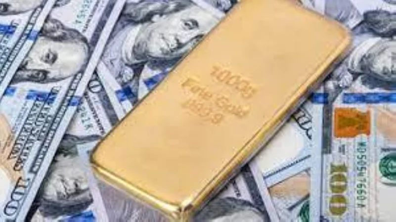 الذهب يرتفع مع انخفاض الدولار وعوائد سندات الخزانة الأمريكية