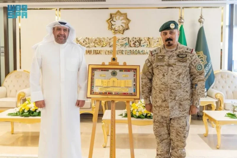 وزير الدفاع الكويتي يزور مقر التحالف الإسلامي