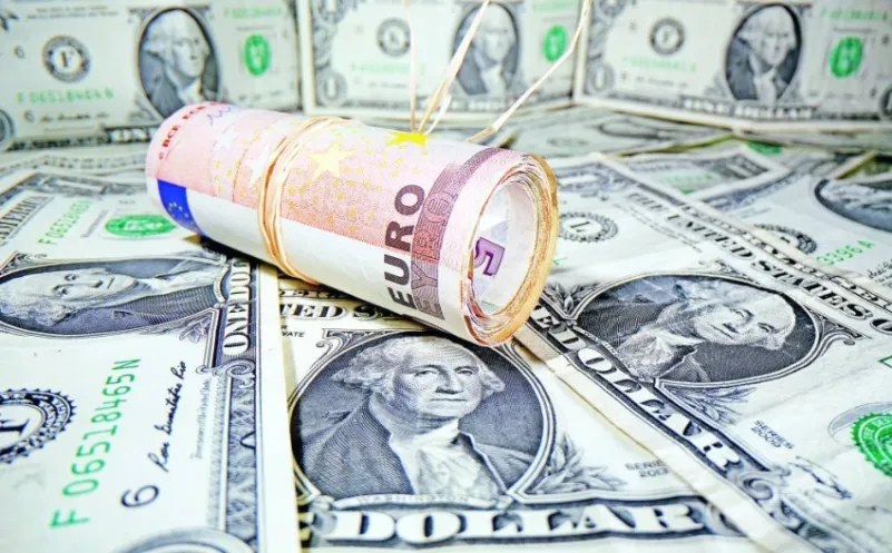 صعود اليورو يقابله خسائر للدولار