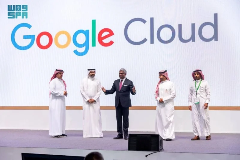 وزير الاتصالات وتقنية المعلومات يشهد افتتاح جوجل كلاود منطقتها السحابية الجديدة في الدمام