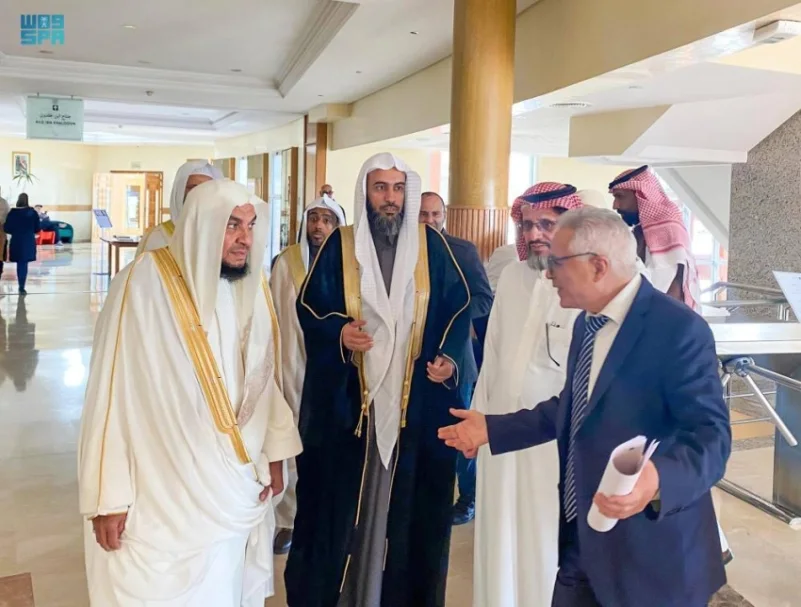 الحمدان يزور مؤسسة الملك عبدالعزيز للدراسات الإسلامية بالدار البيضاء