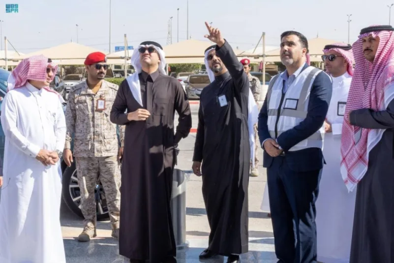 سعود بن طلال يطلع على سير أعمال تطوير وتوسعة مطار الأحساء الدولي