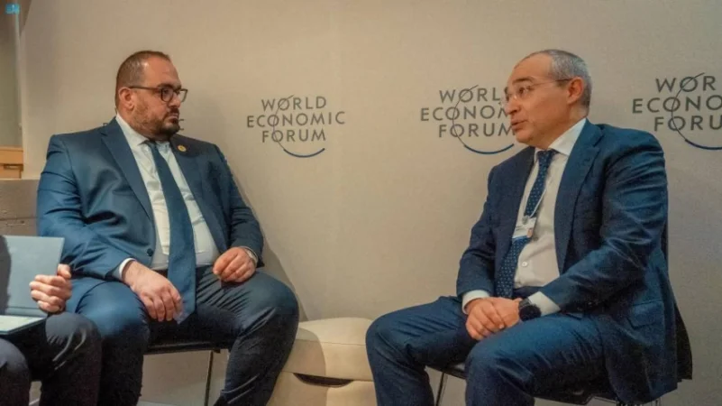 الإبراهيم يجتمع مع وزير الاقتصاد بأذربيجان