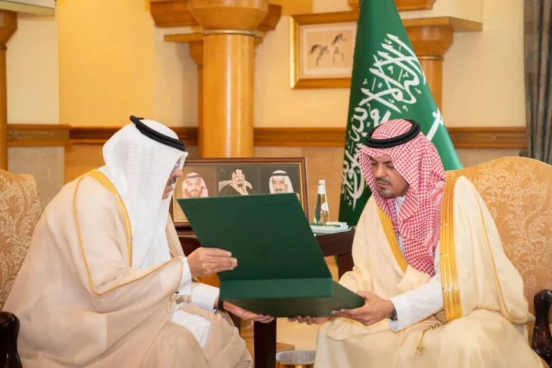 نائب أمير منطقة مكة المكرمة يستقبل مدراء فرع وزارة البيئة والبريد السعودي "سُبل"