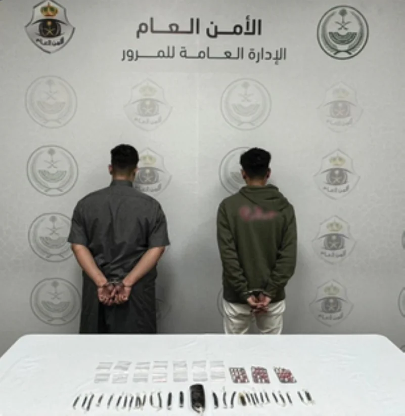 مرور محافظة جدة يقبض على مقيمين لترويجهما مادة الحشيش المخدر
