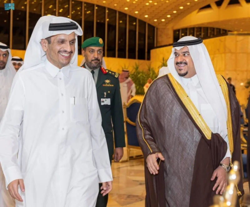 رئيس وزراء قطر يغادر الرياض