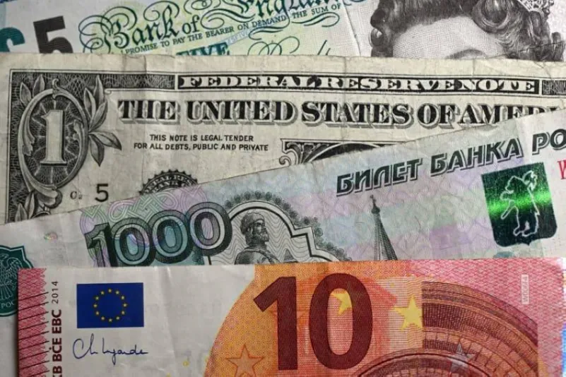 صعود الدولار وتراجع اليورو أمام الروبل