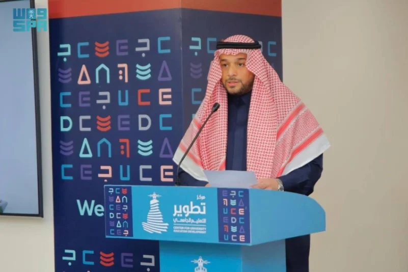 جامعة الملك عبدالعزيز تهيء 53 طالباً وطالبة لإثراء البحث العلمي في الدراسات العليا