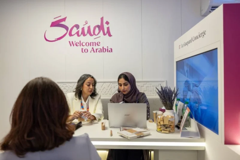 "السعودية للسياحة" تبرز المقومات والوجهات بمعرض السفر العربي في دبي