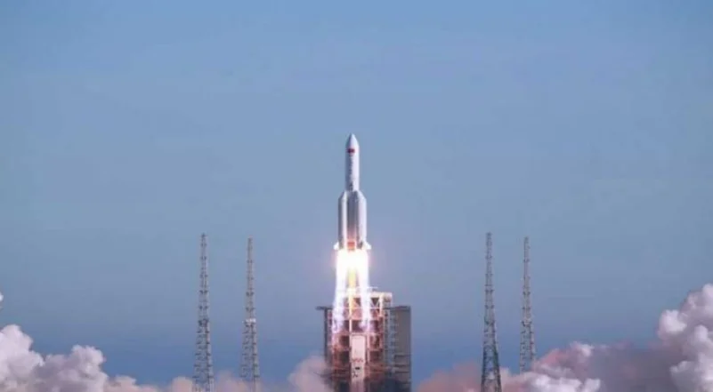 الصين : نجاح الرحلة الأولى لصاروخ "لونغ مارش-6 سي"