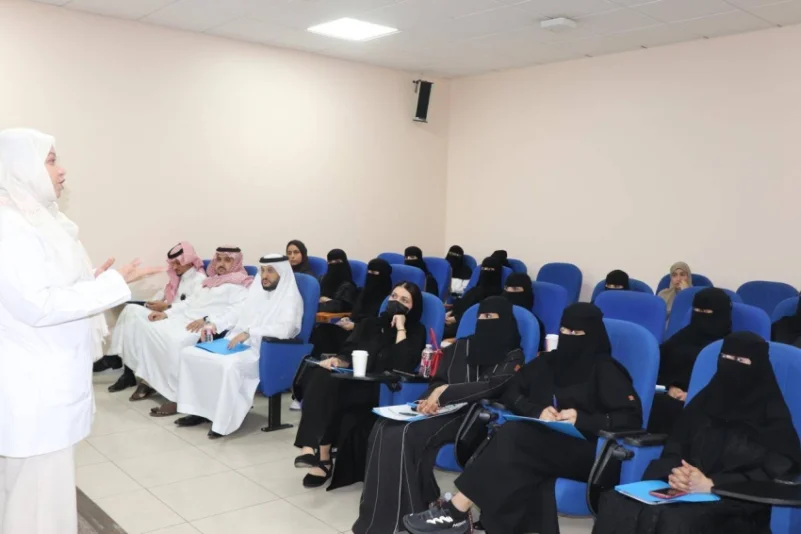 متدربي الأمان الأسري بجامعة الملك سعود في زيارة لمركز الخدمات الطبية الشرعية بمنطقة الرياض