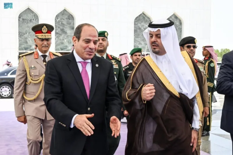 الرئيس المصري يُغادر جدة بعد أداء مناسك الحج