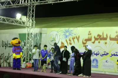 الشخصيات الكرتونية بمهرجان بلجرشي تجذب 400 طفل