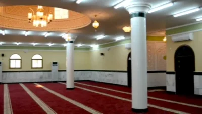 الخطري: المسجد لا يزال في عهدة	 «فاعل الخير»