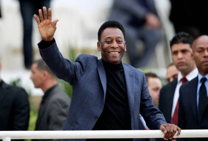 Pele waves during the international friendly soccer match between Algeria and Slovenia in Algiers, Algeria March 5, 2014. REUTERS