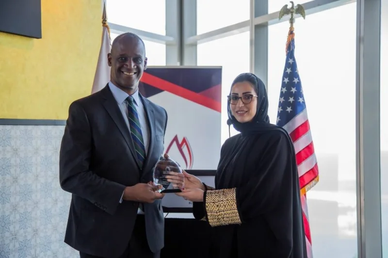 Sheikha Mayes bint Hamad al-Thani, managing director of USQBC Doha Office, bestowing a token of recognition to US ambassador Timmy Davis during the USQBC members briefing held in Doha recently.