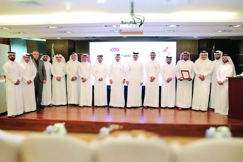 HE Sheikh Abdulrahman bin Hamad al-Thani with the representatives of the sponsors.