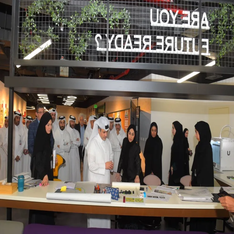 HE the Minister of Municipality Dr Abdullah bin Abdulaziz bin Turki al-Subaei takes a tour of Studio 18  at the Urban Planning Sector headquarters.
