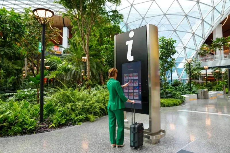 QR Codes are leveraged to provide easy to use wayfinding solution through different digital touchpoints conveniently located across the airport’s expansive terminal.