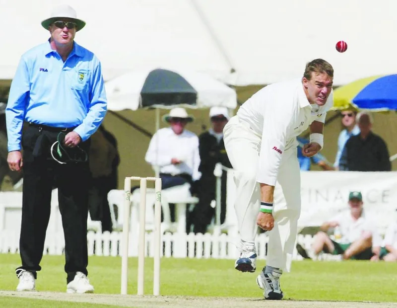 
Heath Streak (right), Zimbabwe’s captain and opening bowler, dismisses Adam Gilchrist (not pictured) during the Australian Cricket Board 
Chairman’s XI match at Lilac Hill in Perth on October 1, 2003. (AFP) 