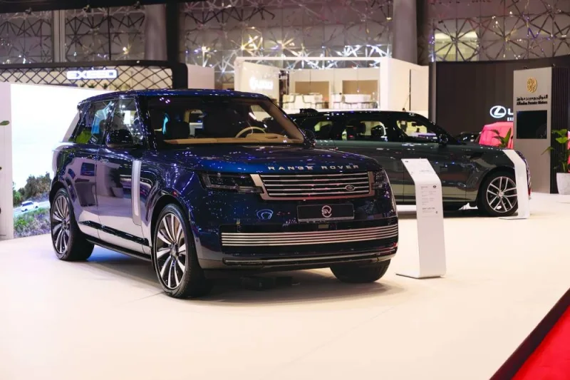 Range Rover SV at the exhibition.