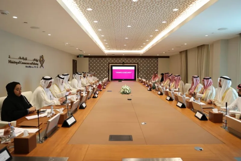 HE the Minister of Commerce and Industry Sheikh Mohamed bin Hamad bin Qassim al-Thani met with Bandar bin Ibrahim Alkhorayef, Saudi Arabia’s Minister of Industry and Mineral Resources and the accompanying delegation who are currently visiting Qatar.