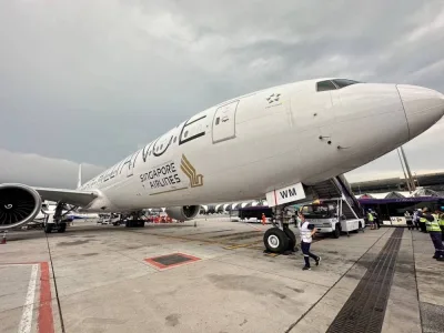 A Singapore Airlines aircraft is seen on tarmac after requesting an emergency landing at Bangkok&#039;s Suvarnabhumi International Airport, Thailand, on Tuesday. Pongsakornr Rodphai/Handout via REUTERS