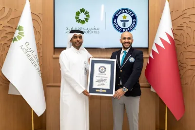 Engineer Ali al-Kuwari receiving the Guinness World Records title.