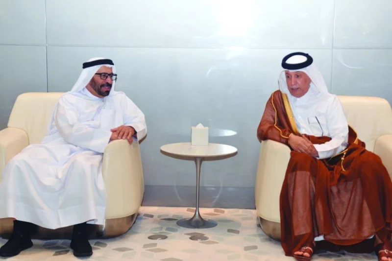  UAE Minister of State Khalifa Shaheen al-Marar was welcomed upon arrival at Hamad International Airport by HE the Minister of State for Foreign Affairs Sultan bin Saad al-Muraikhi.