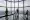 في هذه الصورة، يقوم بعض الأشخاص بزيارة مرصد سيول السماوي ذو الأرضية الزجاجية في برج لوتي وورلد.