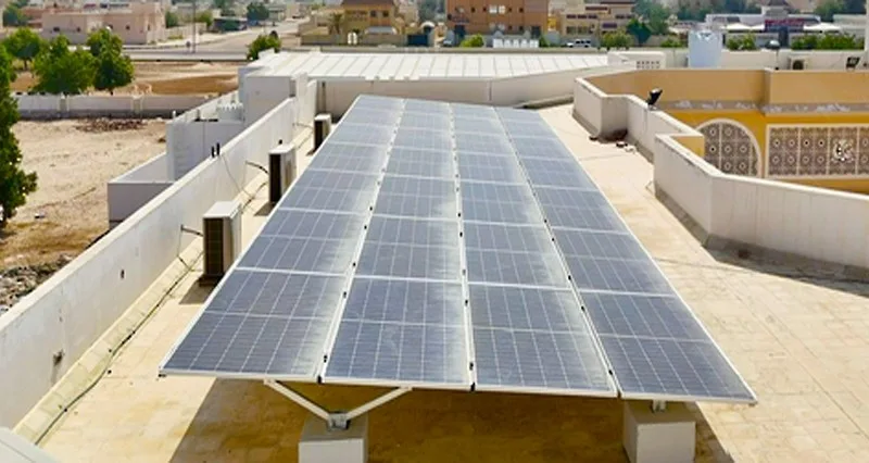 الانتهاء من مشروع الطاقة الشمسية بجمعية المرأة العمانية بالبريمي