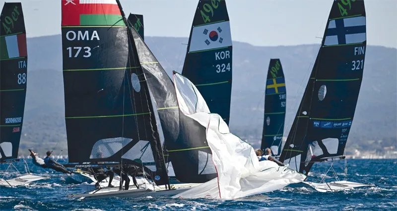 المنتخب الوطني لقوارب «49» الأولمبية يتوجه لفرنسا لخوض غمار البطولة الأوروبية