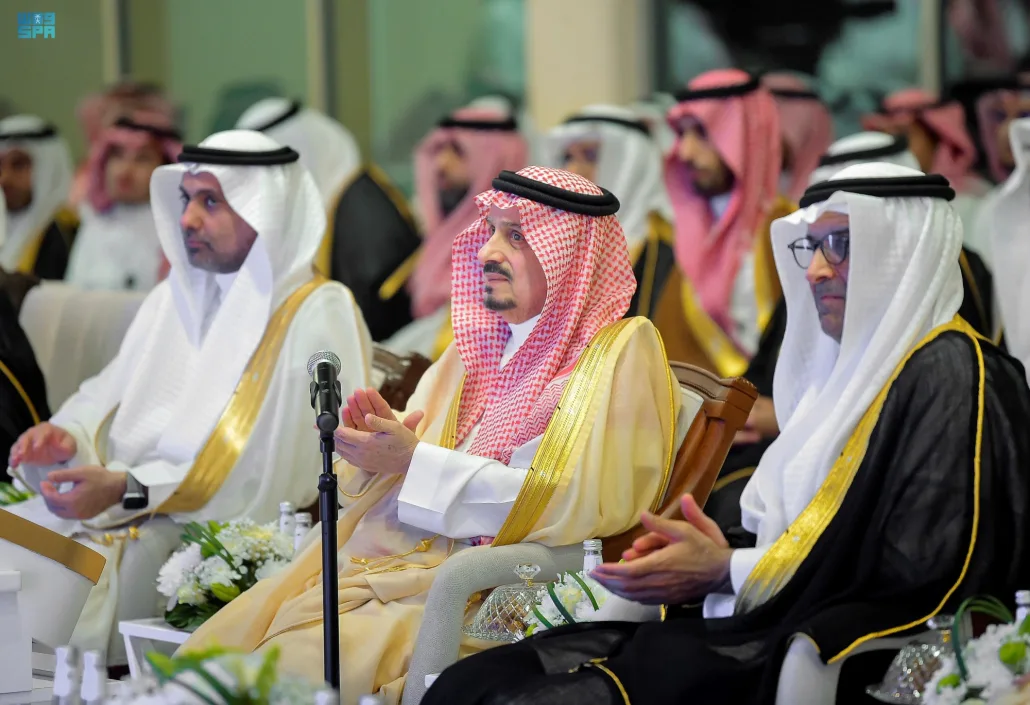 أمير الرياض يطلق مشروعات صحية