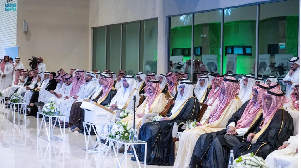 أمير الرياض يطلق مشروعات صحية