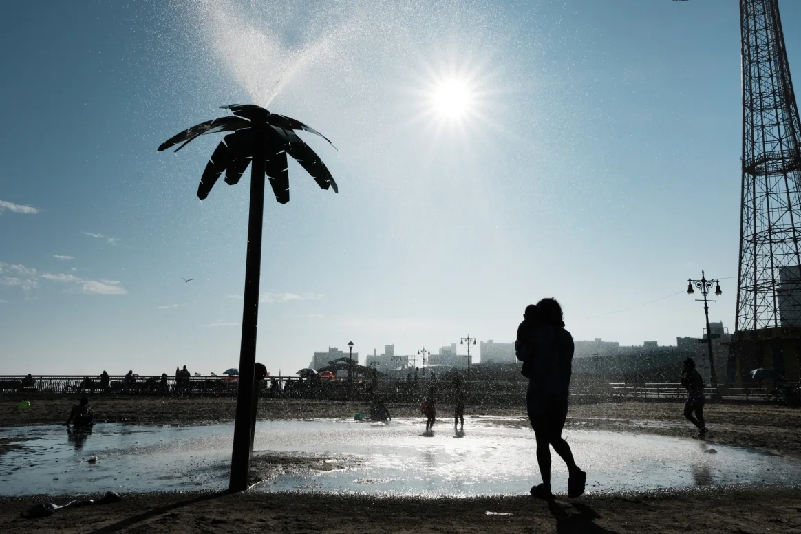 توقعات بارتفاع درجات الحرارة في معظم البلدان العربية