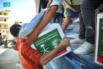 توزيع المساعدات لمتضرري الزلزال في إدلب