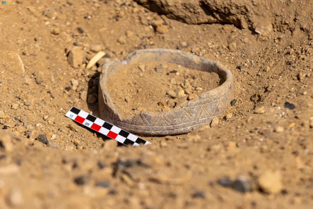 الاكتشافات الأثرية بموقع العبلاء الأثري